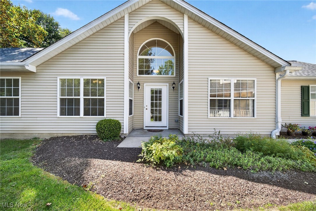 Sanctuary Condo / Grand Bay - Residential