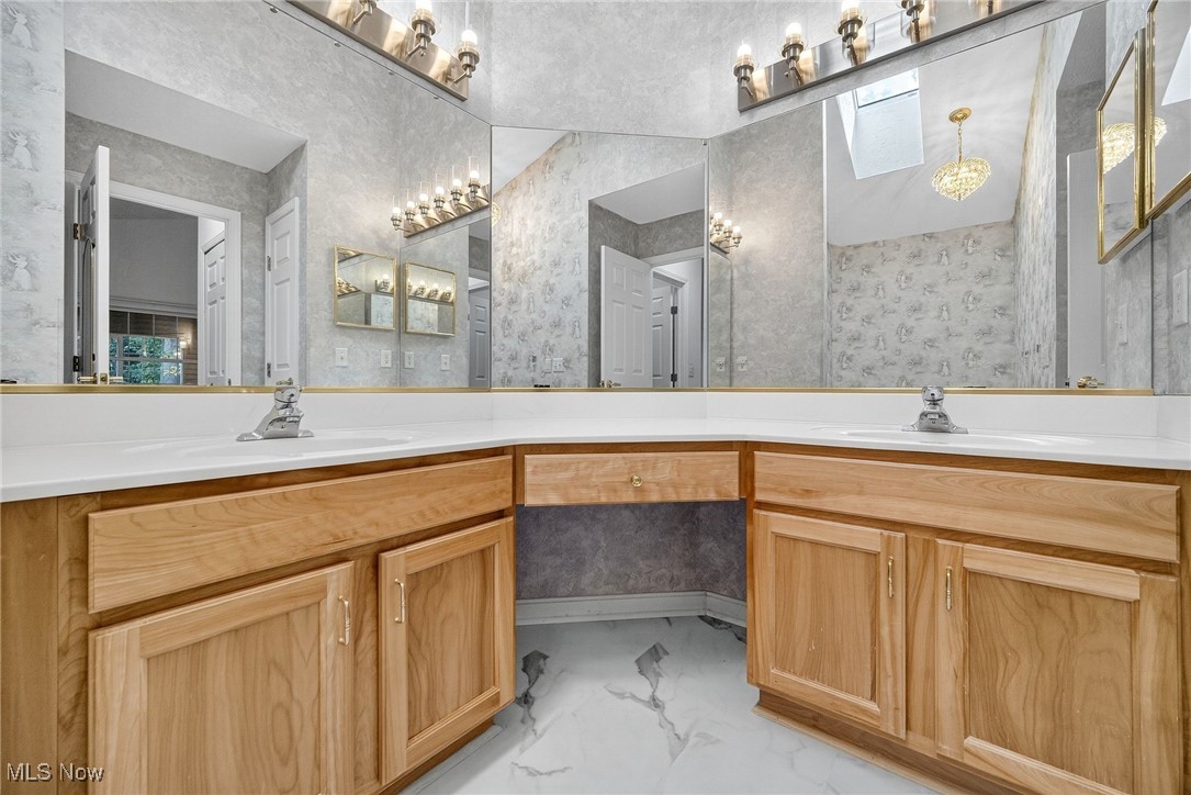 Sanctuary Condo / Grand Bay - Residential