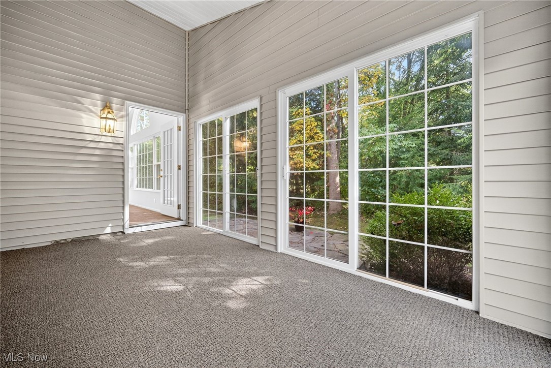 Sanctuary Condo / Grand Bay - Residential