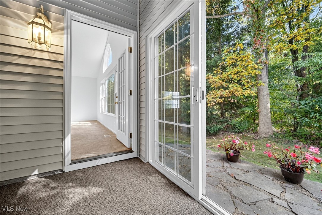 Sanctuary Condo / Grand Bay - Residential