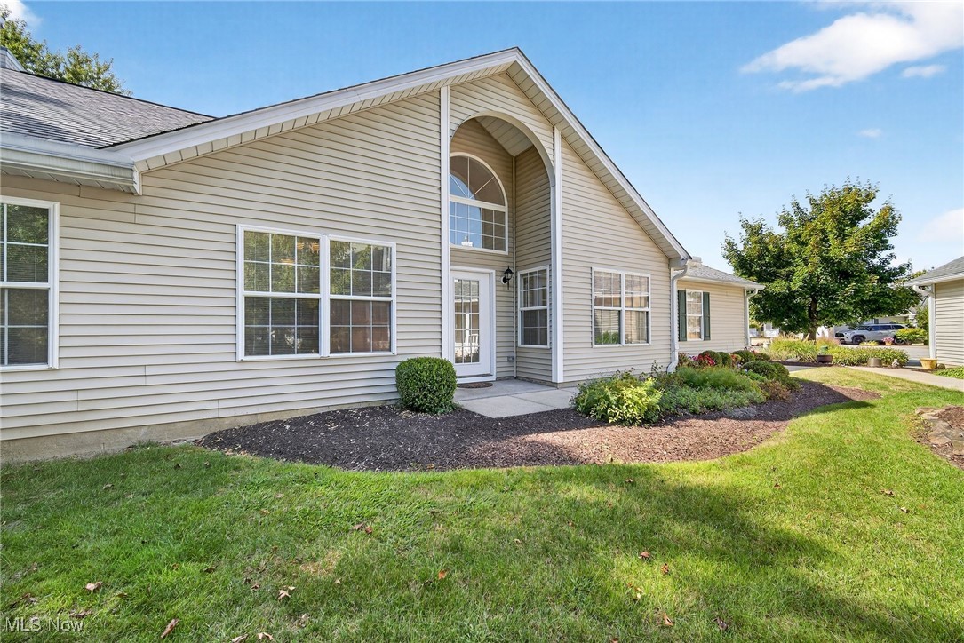 Sanctuary Condo / Grand Bay - Residential