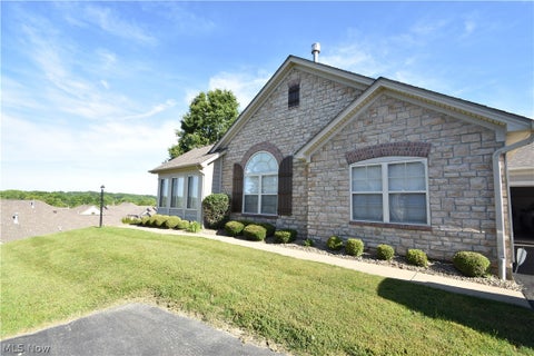 Photo of 9151 Springfield Road #1803, Poland, OH 44514 (MLS # 5216986)