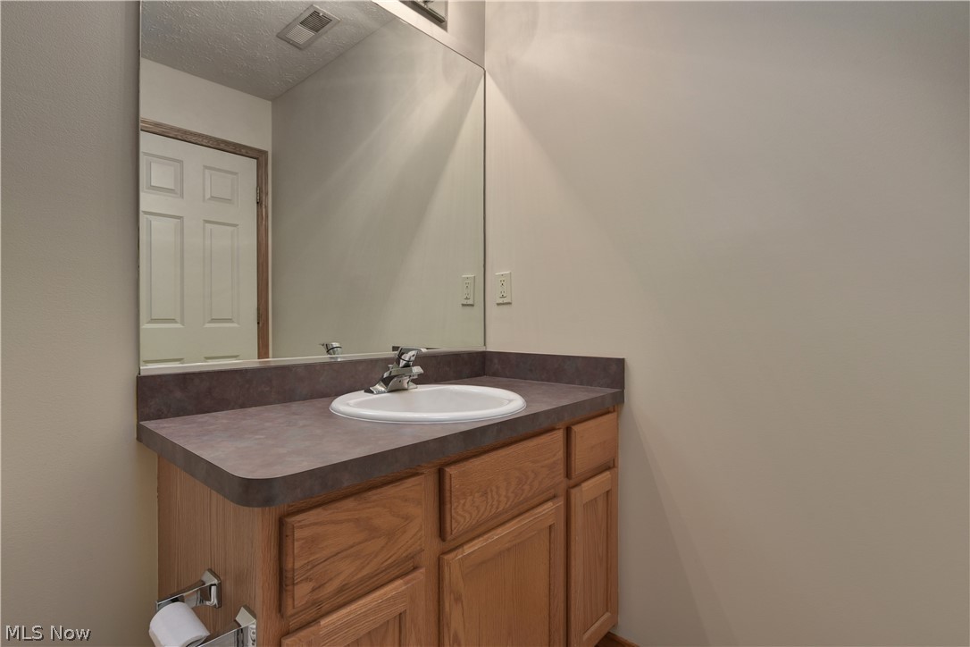 Charleston Place R-2 Developme - Residential Lease