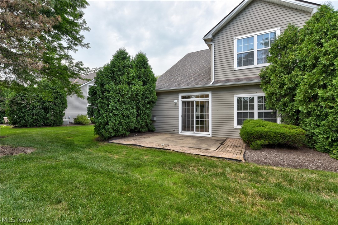 Charleston Place R-2 Developme - Residential Lease