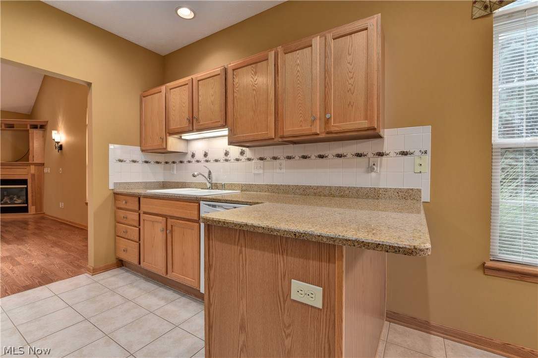 Charleston Place R-2 Developme - Residential Lease