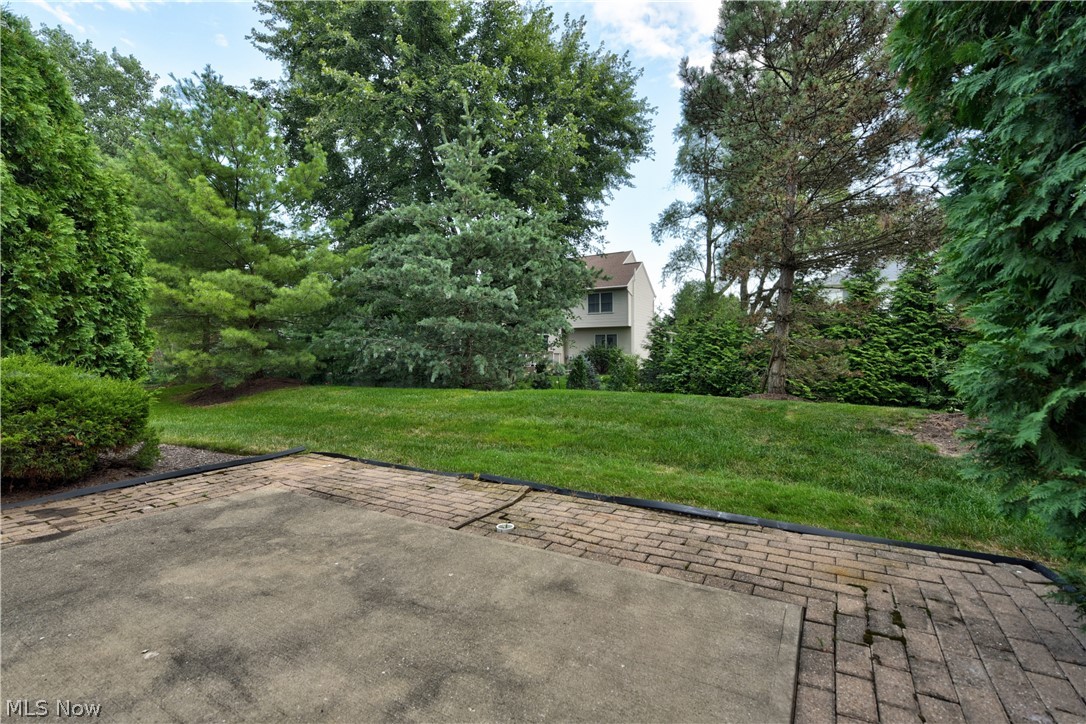 Charleston Place R-2 Developme - Residential Lease