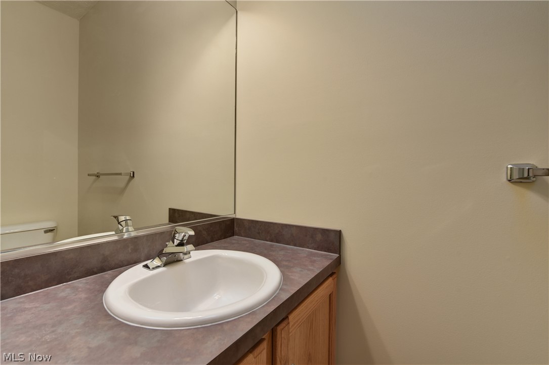 Charleston Place R-2 Developme - Residential Lease