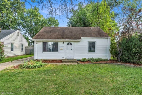 Homes For Rent - 15701 Leigh Ellen Avenue<br/> Cuyahoga County, Cleveland, OH 44135