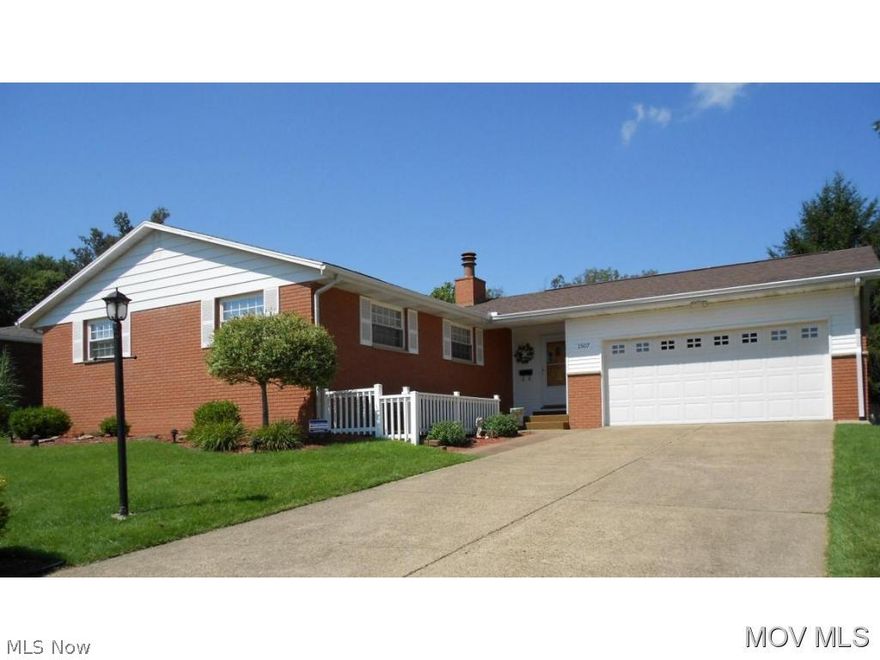 A rare find.....extreme care given to this home. Great North Parkersburg location.  Replacement windows and updated kitchen, '09 garage door replaced, FA 1 yr. old, AC 4 yrs, '03 roof, gutters downspouts and soffet. 17 x 10 covered patio. Abundance of storage.  *Other room is "game area" adjacent to Rec Room. *Game area in basement, adjacent to Rec Room.  Covered Patio 17 x 10, Garage 22 x 20.  Elem: Emerson Elementary School  Elem/Bus: N  JrHigh: Van Devender Jr. High School  JrHigh/Bus: N  High: Parkersburg High  High/Bus: N  Fire: CIT  Police: CTY  PossFreeGas: N  ;SQFT=Fin L1:1368, Fin Bsmt:512, Fin Above:1368, Fin Total:1880, Unfin Bsmt:846, Unfin Above:846;GAR= 2 Car Built In, Opener(s);PRKG= Parking Pad