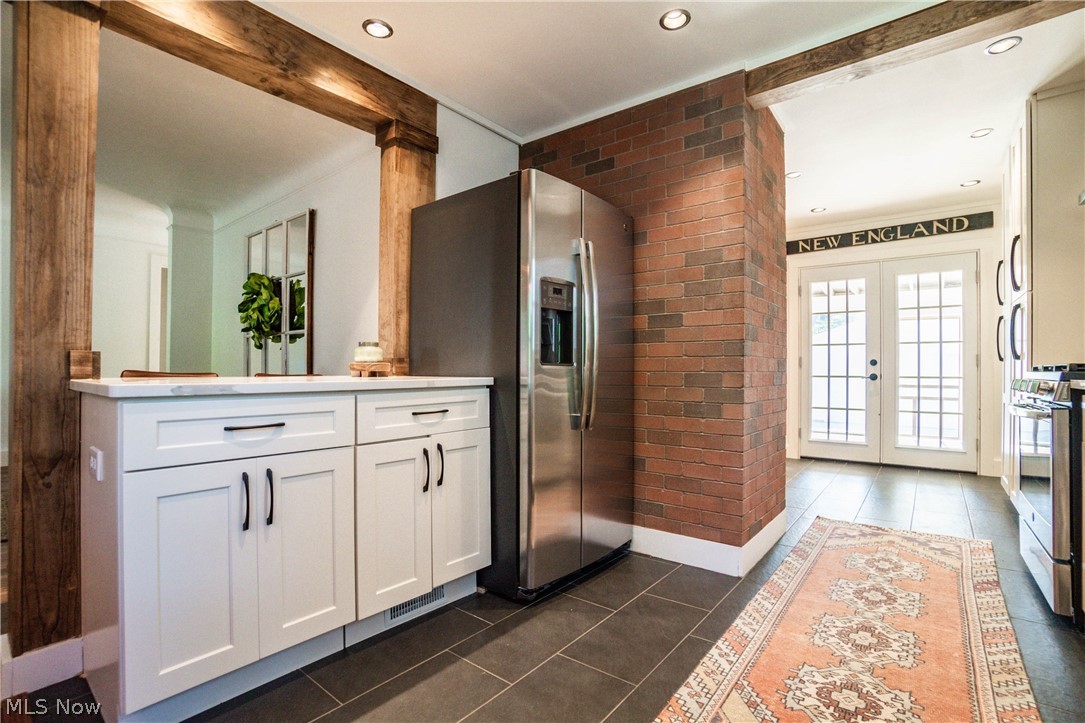 Elmwood Realty Cos Beach Allo - Residential