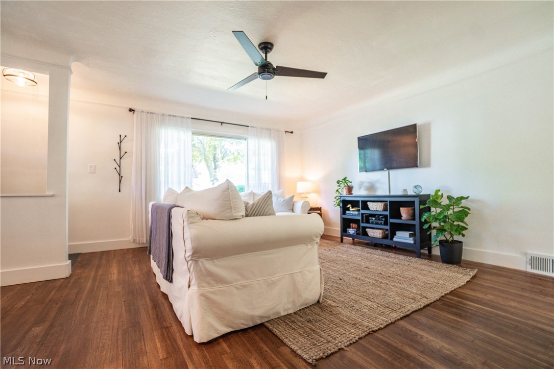 Elmwood Realty Cos Beach Allo - Residential