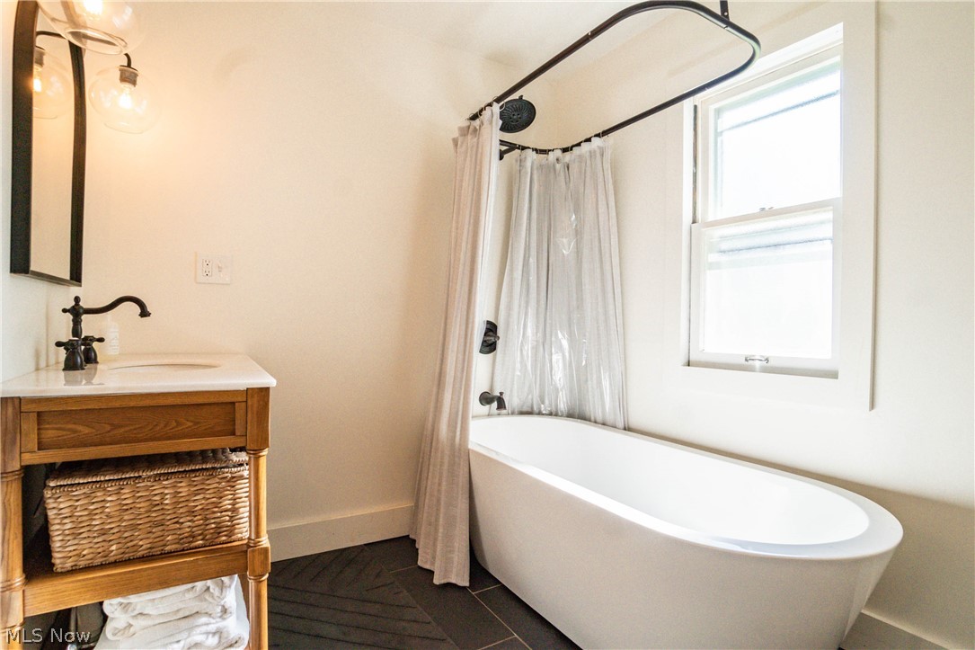 Elmwood Realty Cos Beach Allo - Residential