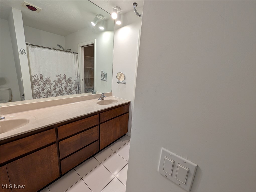 Cliffs Condo - Residential
