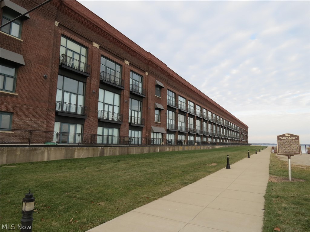 Chesapeake Lofts Condo - Residential