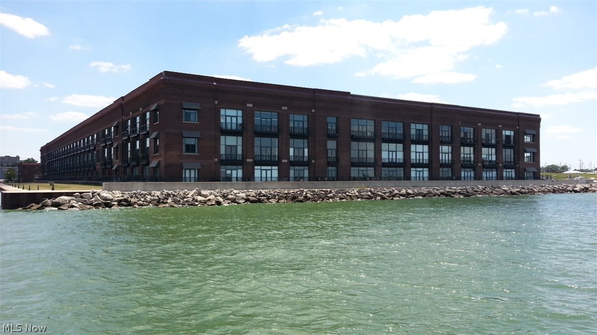 Chesapeake Lofts Condo - Residential