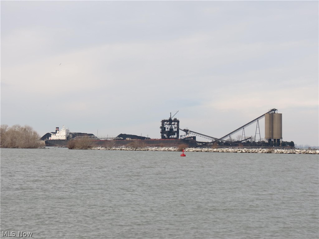 Chesapeake Lofts Condo - Residential