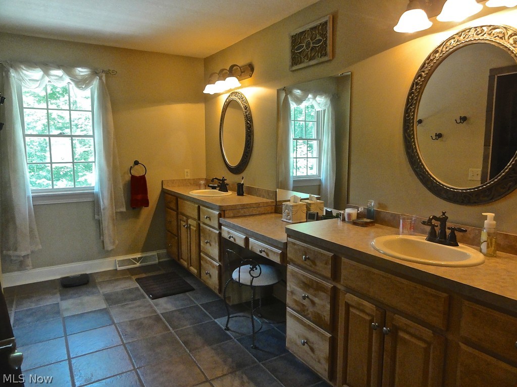 City/Canfield - Residential