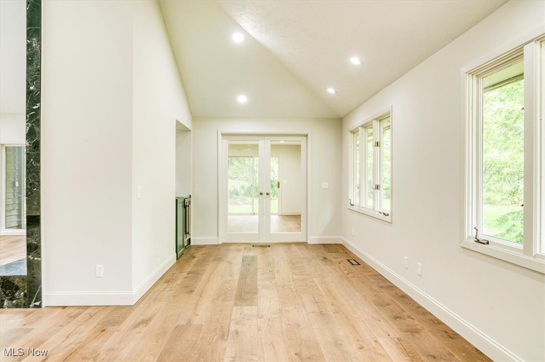 20 Deerfield Lane, Beachwood, Ohio image 13