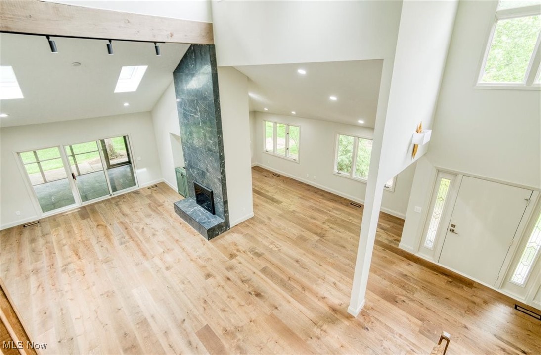 20 Deerfield Lane
