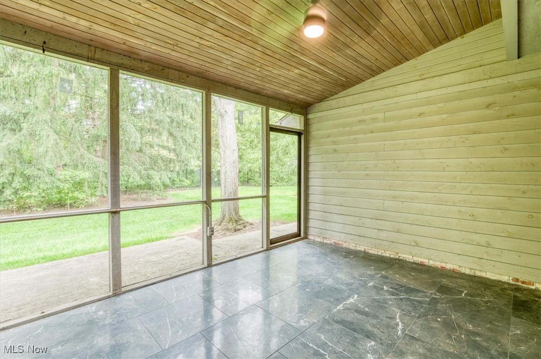 20 Deerfield Lane, Beachwood, Ohio image 20
