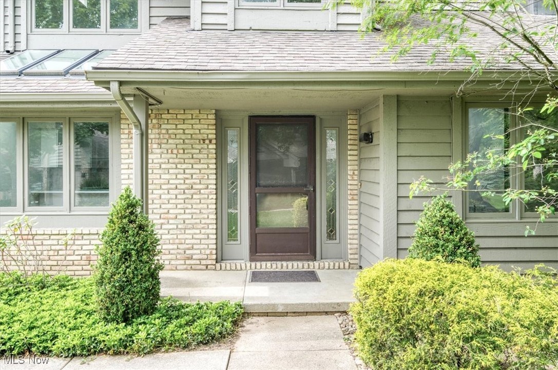 20 Deerfield Lane