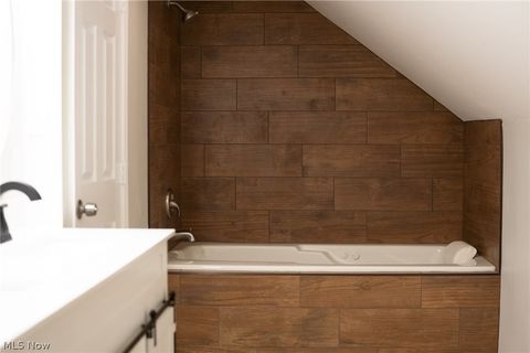 Tiny photo for 31931 Dickerson Road, Willowick, OH 44095 (MLS # 5188041)