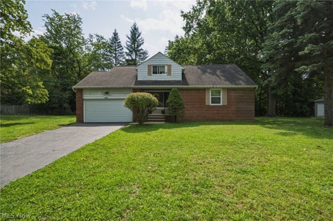 Homes For Sale - 1517 Parkhill Road<br/> Cuyahoga County, Cleveland Heights, OH 44121