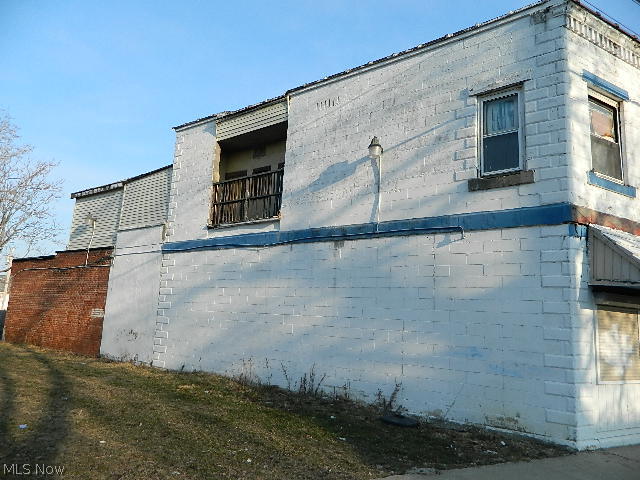 Adams Realty - Commercial Sale