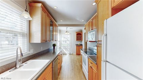 Tiny photo for 270 North Street, Chagrin Falls, OH 44022 (MLS # 5189866)