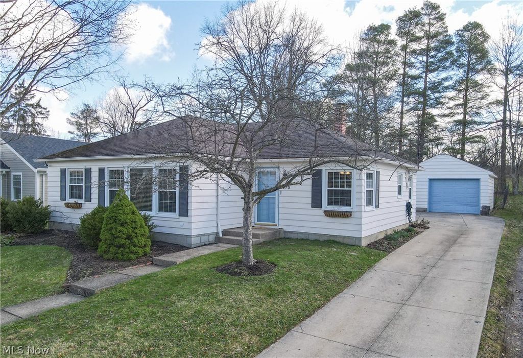 Photo of 270 North Street, Chagrin Falls, OH 44022 (MLS # 5189866)