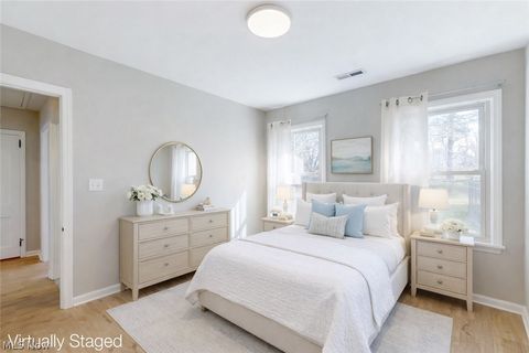 Tiny photo for 270 North Street, Chagrin Falls, OH 44022 (MLS # 5189866)