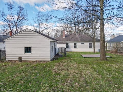 Tiny photo for 270 North Street, Chagrin Falls, OH 44022 (MLS # 5189866)