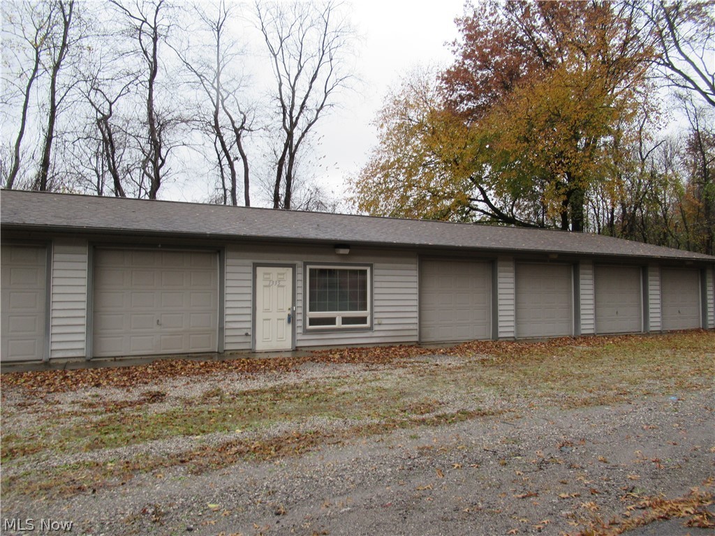 Hillsdale - Commercial Sale