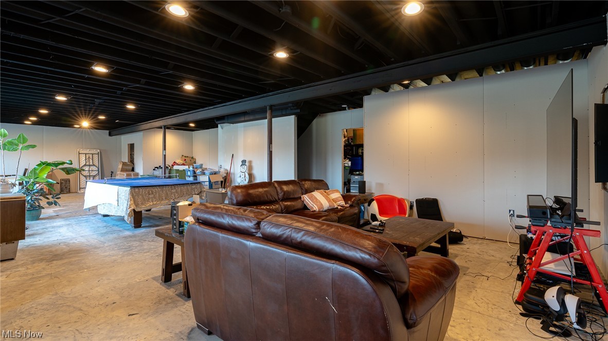 Sharon - Residential