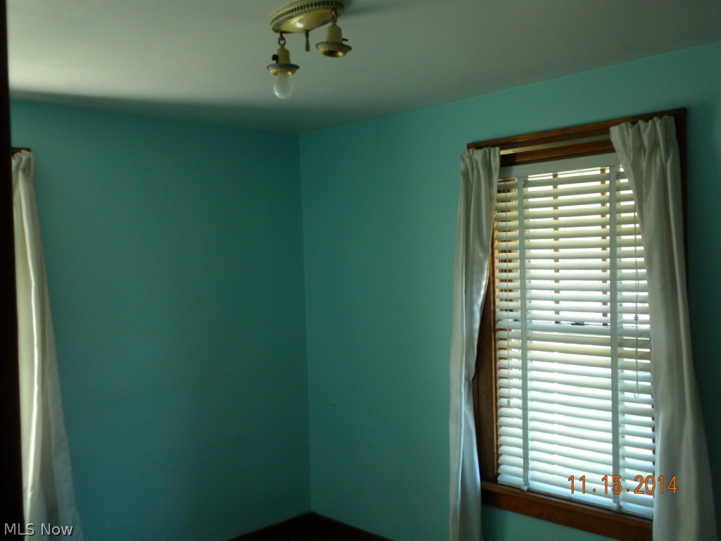 Mccullaghs Riverview - Residential