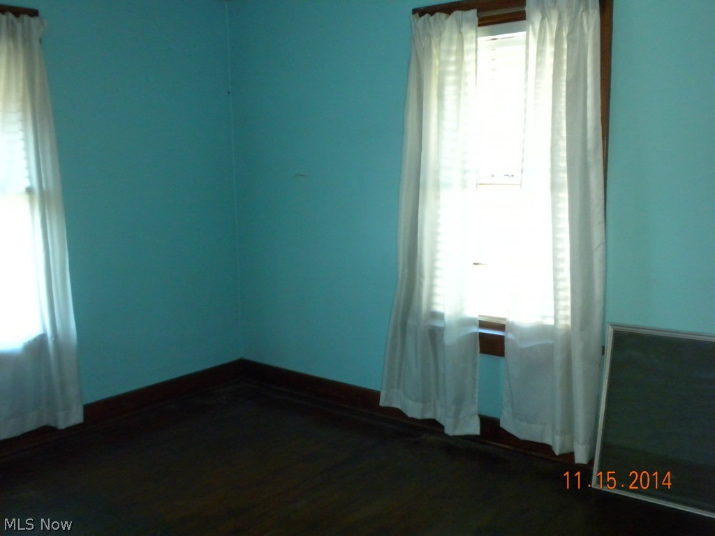 Mccullaghs Riverview - Residential