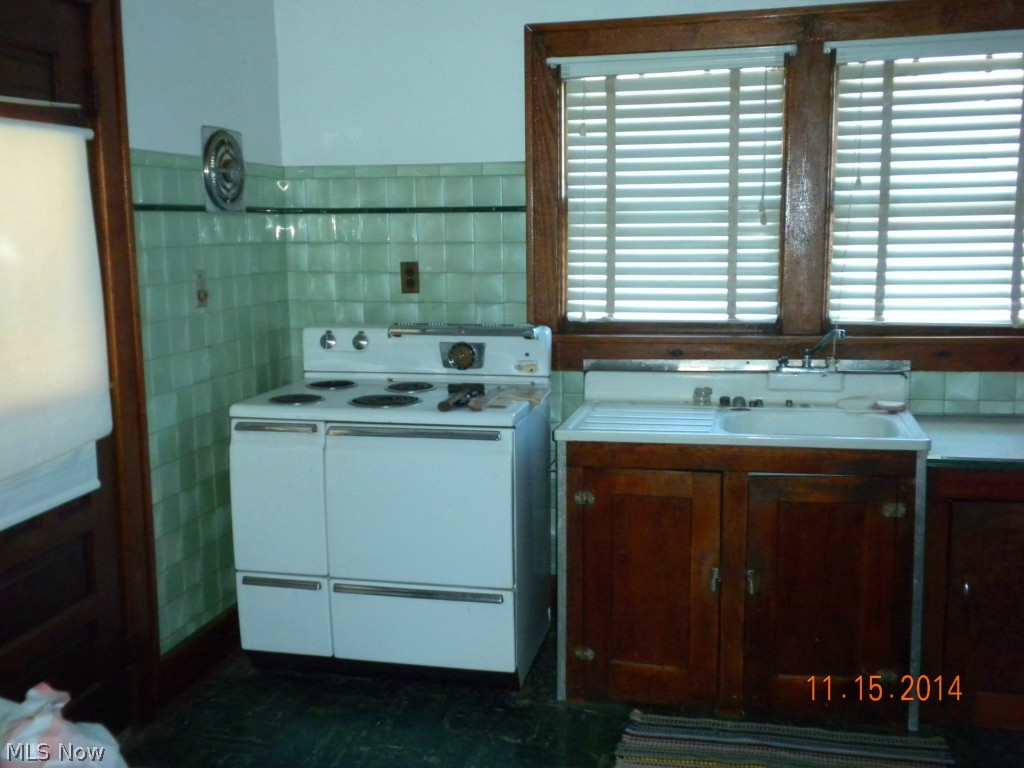 Mccullaghs Riverview - Residential