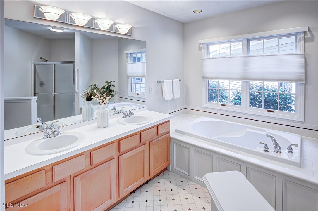 Wyndgate Condominiums - Residential