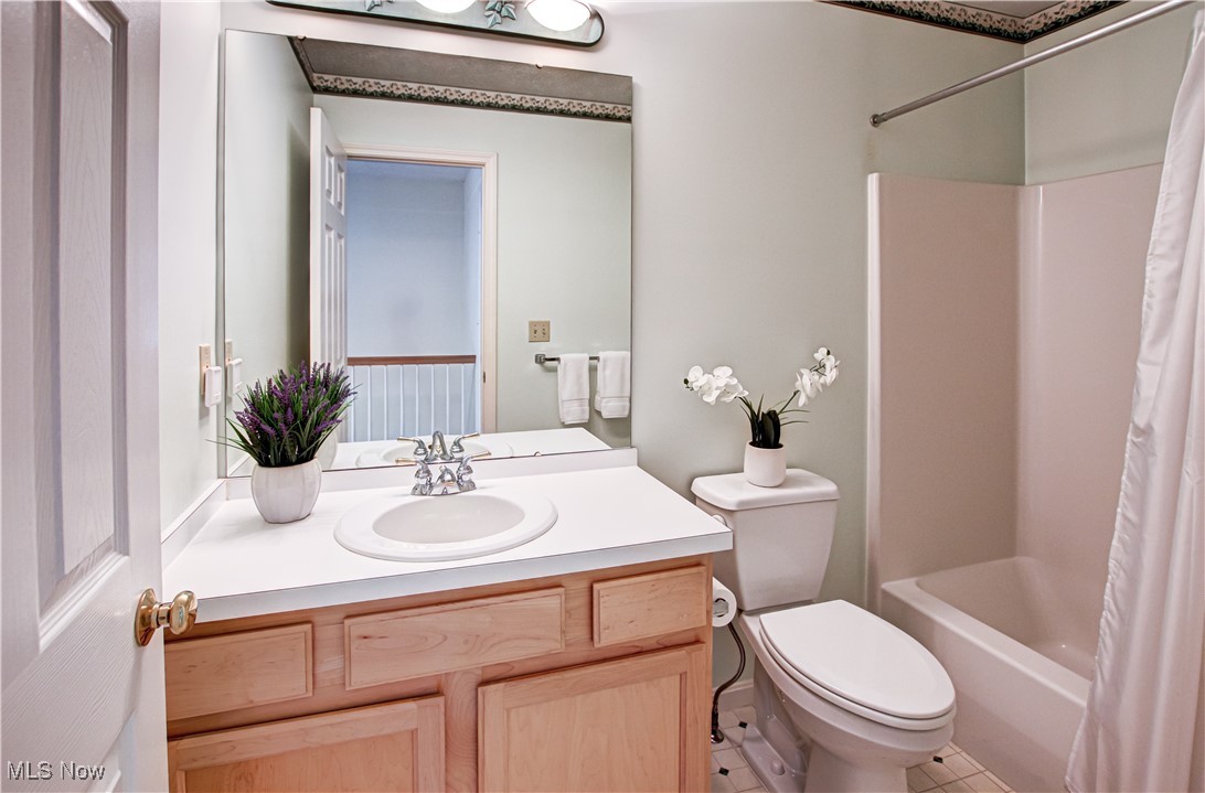 Wyndgate Condominiums - Residential