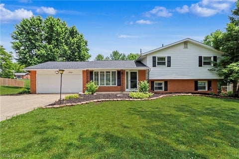Homes For Sale - 1705 Devonshire Lane<br/> Richland County, Mansfield, OH 44907