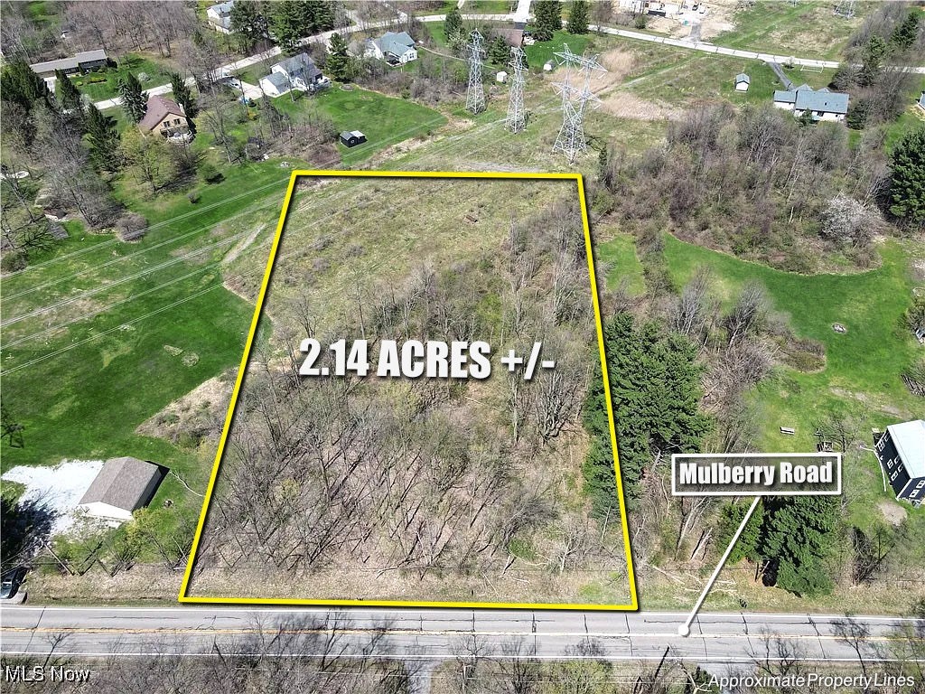 10444 Mulberry Road, Chardon, Ohio image 1