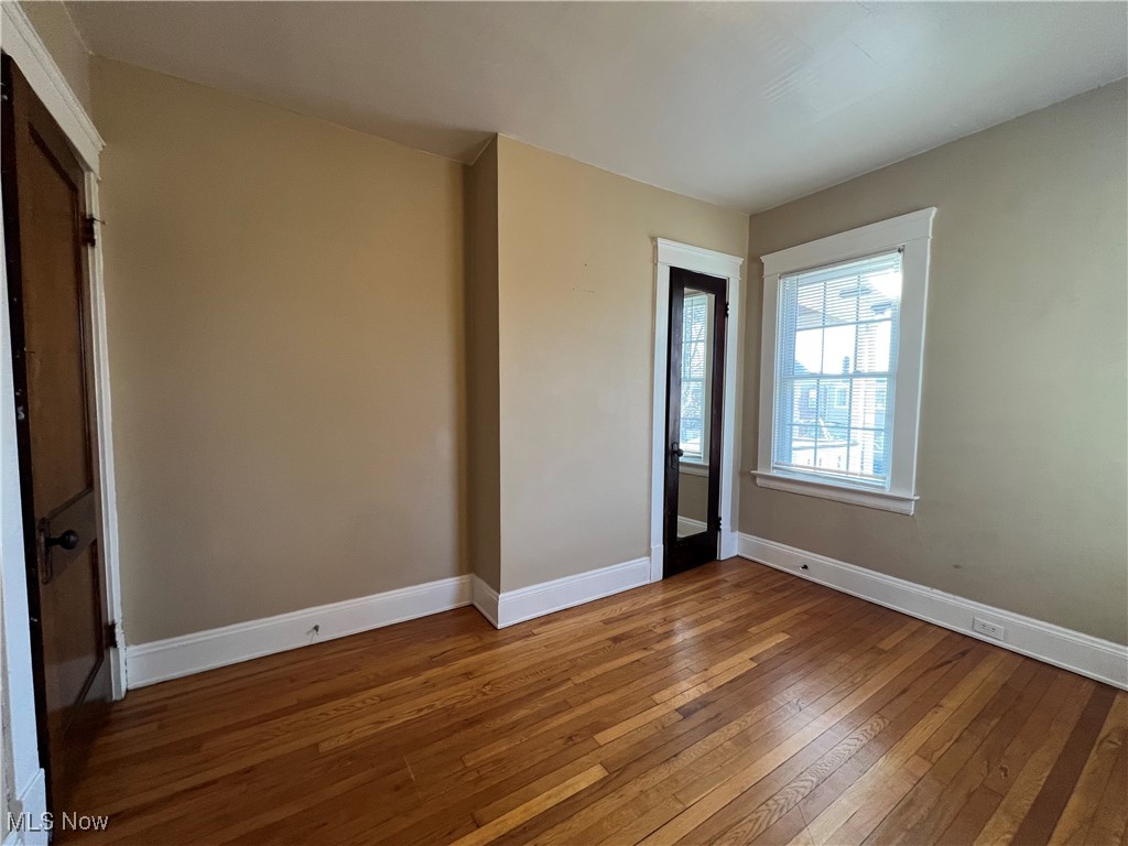 Lakewood, Ohio 44107, United States, 2 Bedrooms Bedrooms, ,1 BathroomBathrooms,Residential,Pending,89944