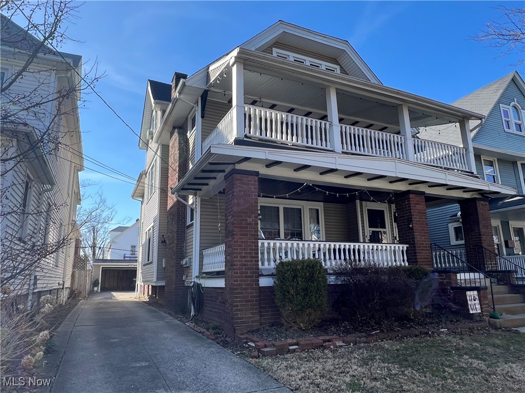 Lakewood, Ohio 44107, United States, 2 Bedrooms Bedrooms, ,1 BathroomBathrooms,Residential,Pending,89944