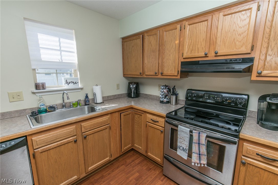 Falls River Xing Clstr Unit De - Residential