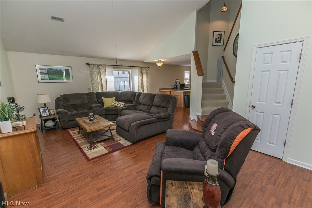 Falls River Xing Clstr Unit De - Residential