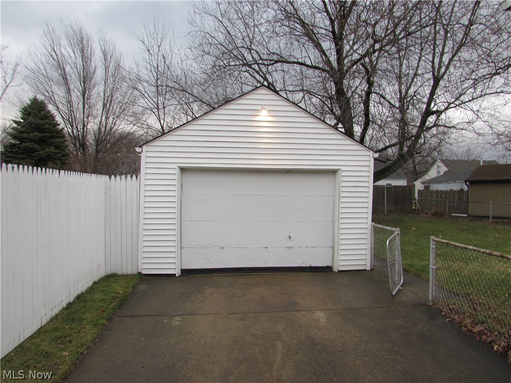 Maple Heights 03 - Residential