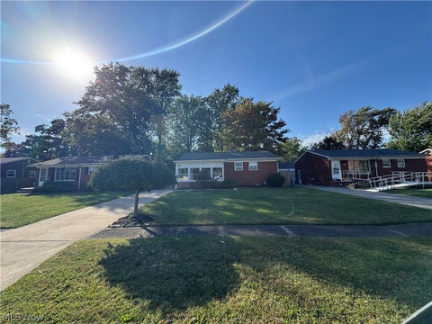 Homes For Sale - 1316 New Mexico Avenue<br/> Lorain County, Lorain, OH 44052