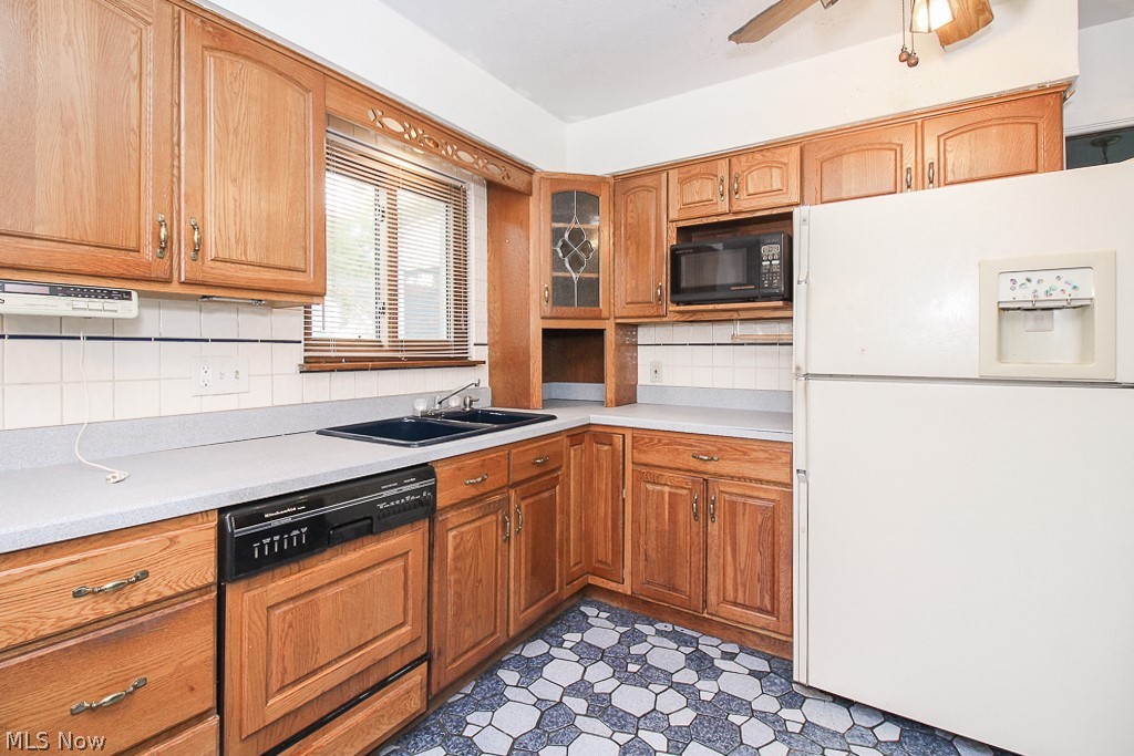 Shaker-Lee - Residential