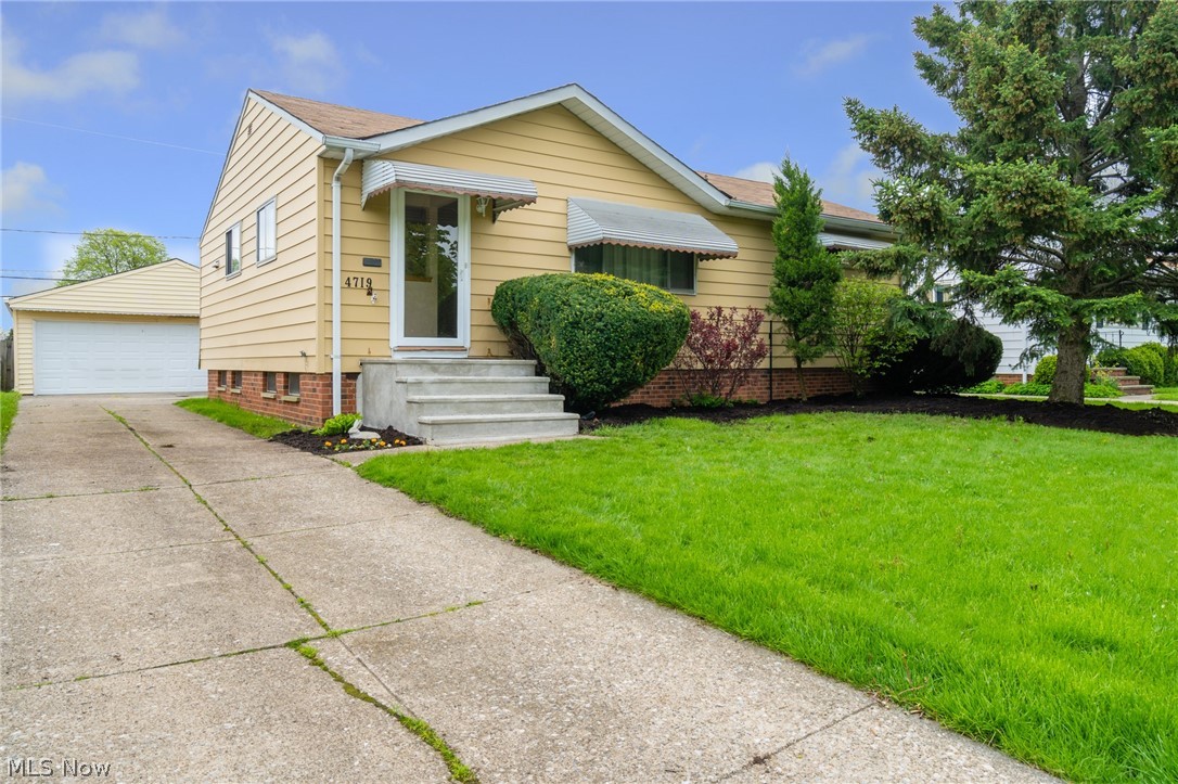 Alex Fodor Estates 02 - Residential