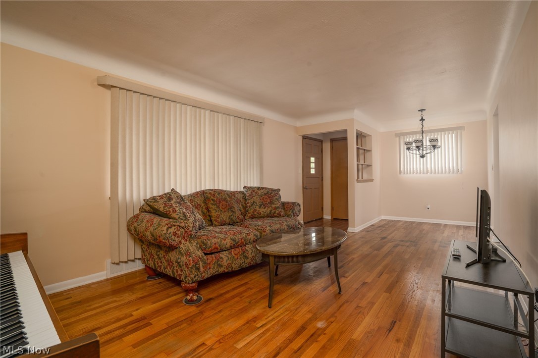 Alex Fodor Estates 02 - Residential